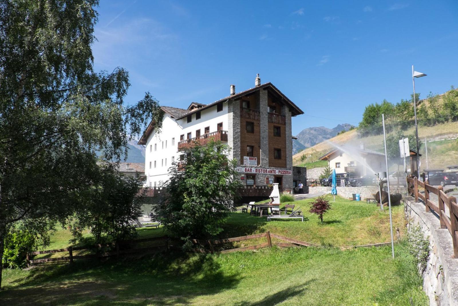 Hotel&Restaurant Saint Nicolas Gran Paradiso Exterior foto